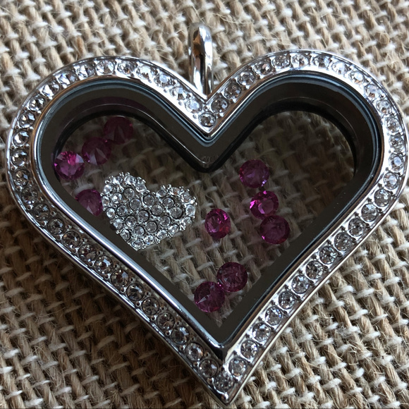 Large Silver Heart Locket w/ Swarovski Crystals - Picture 1 of 4